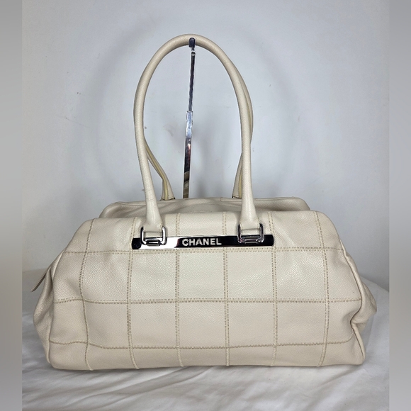CHANEL Handbags - Chanel Large Quilter Stitch Caviar Leather HandBag from the mid-90s,